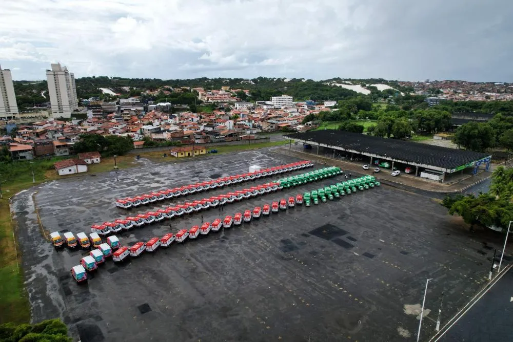Jerônimo Rodrigues entrega 70 ambulâncias para reforçar saúde na Bahia