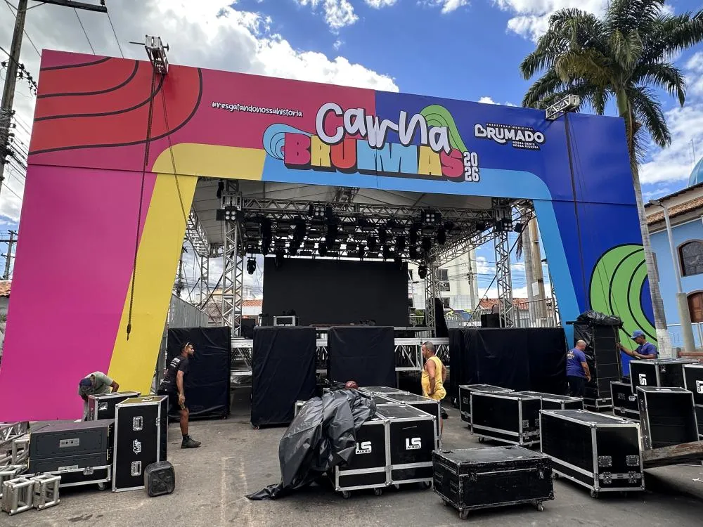 Palco do Carnaval de Brumado ganha forma e marca inovação no Carna Brumas 2026