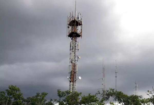 Usuários da Vivo em Brumado enfrentam nova queda de sinal 4G e reclamam da falta de explicações da operadora