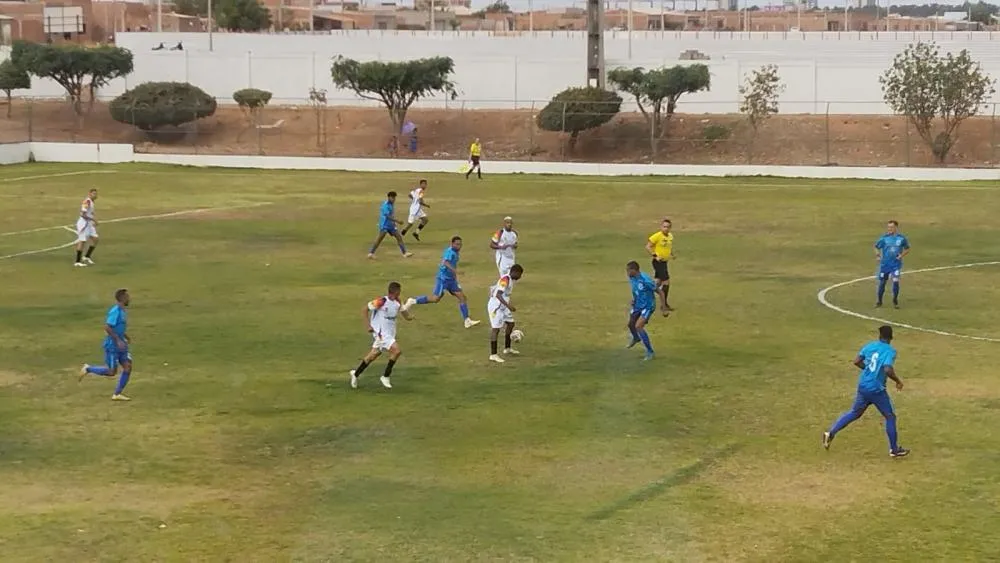 Com virada emocionante, Seleção de Brumado bate Luís Eduardo Magalhães por 2x1