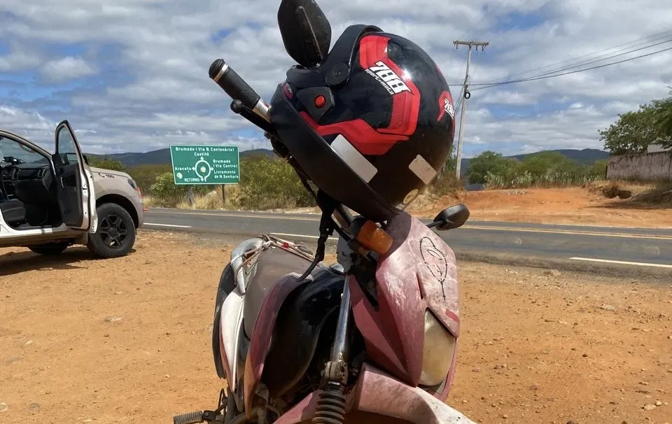 Brumado: Polícia Rodoviária Estadual apreende veículo com restrição de roubo na BR-030