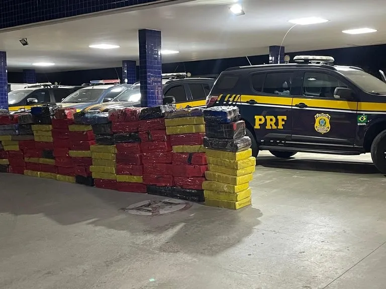 PRF apreende mais de uma tonelada e meia de maconha em Vitória da Conquista