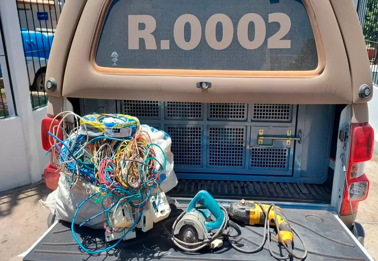 Polícia Militar detém indivíduo com material suspeito em Brumado