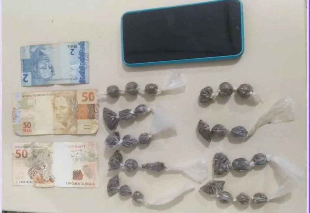 Homem é preso por tráfico de entorpecentes em Piripá após perseguição policial