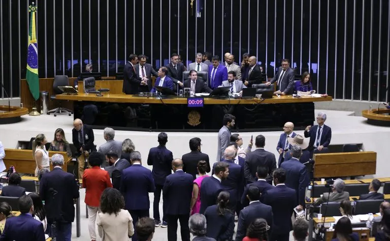 Câmara dos Deputados aprova Lei da Reciprocidade Comercial e texto vai à sanção