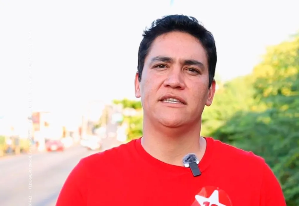 Guilherme Bonfim apresenta proposta de reforma da ponte do São Félix, um dos ícones de Brumado