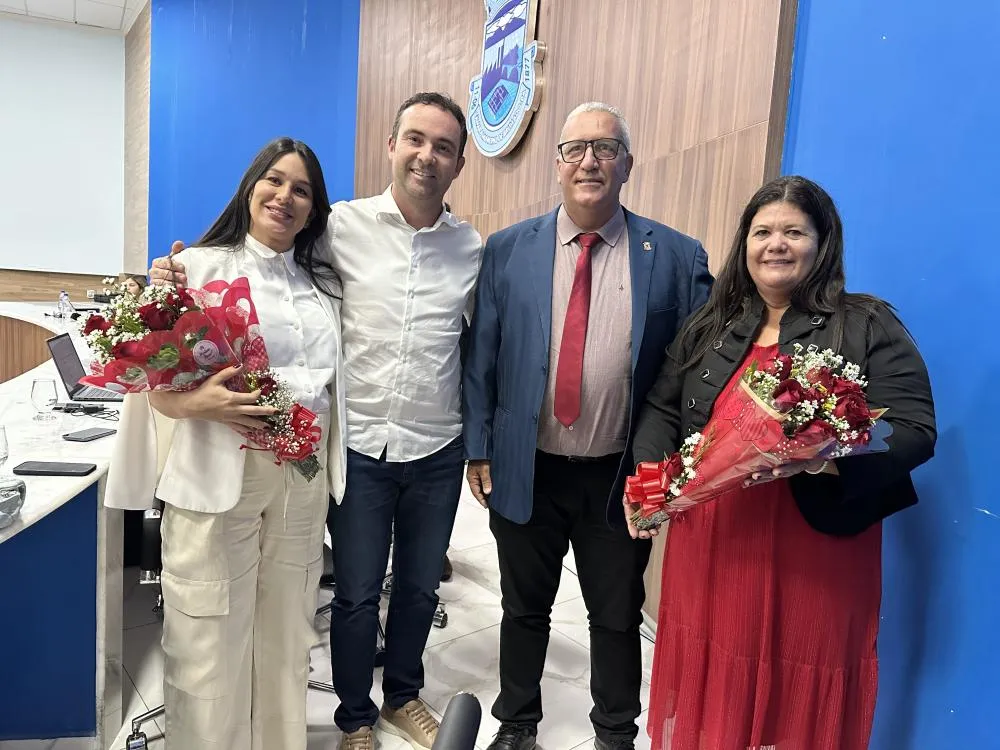 Presidente da Câmara de Brumado, Rubens Araújo, homenageia mulheres em sessão legislativa