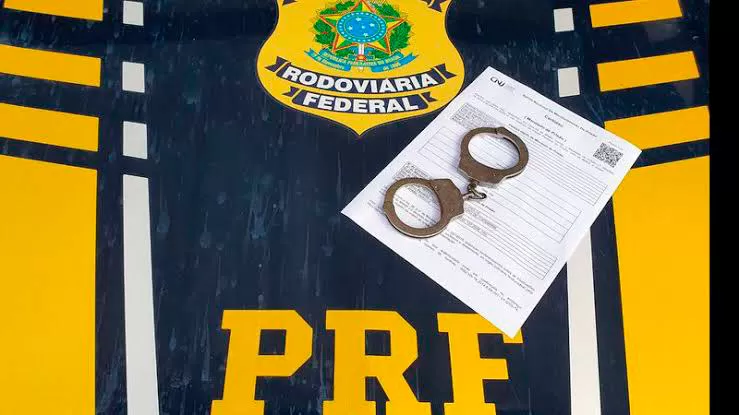 Homem procurado pela Justiça é detido pela PRF em Vitória da Conquista