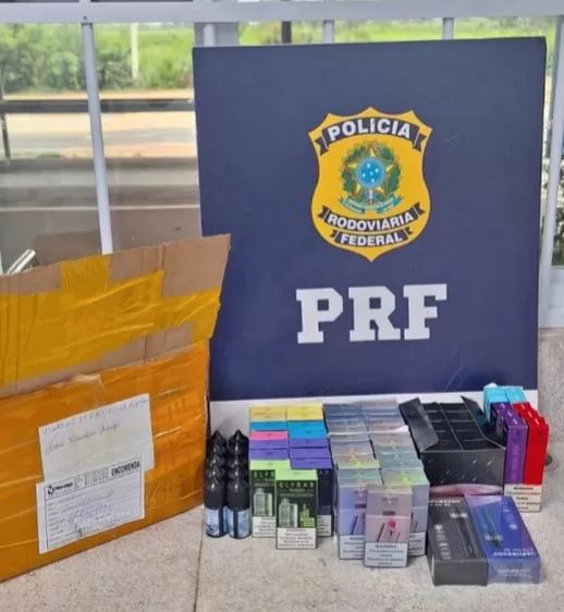 Vitória da Conquista (BA), PRF intercepta carga de cigarros eletrônicos