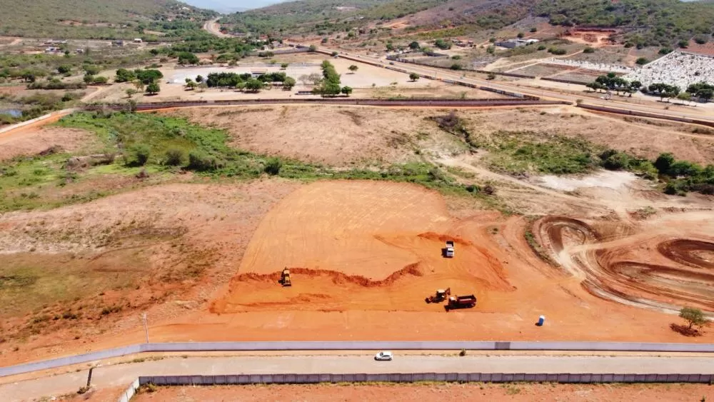 Brumado: Tem início a construção da Vila Olímpica