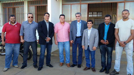 Conquista: Deputado Marquinho Viana discute poluição do Rio Verruga