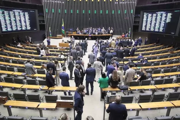 Câmara dos deputados aprova projeto que reformula incentivos ao setor de eventos