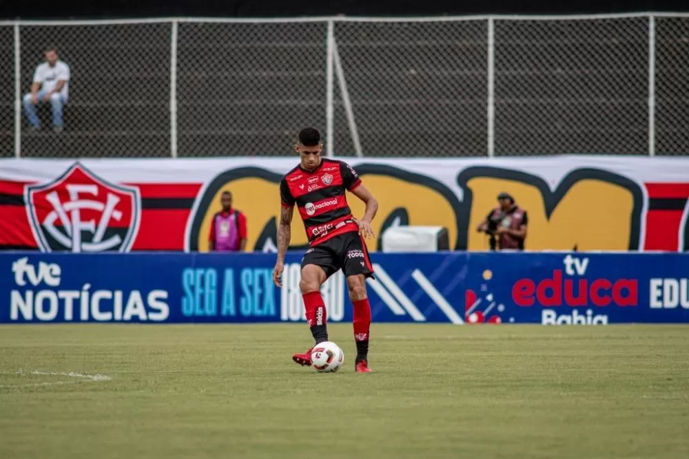 Vitória se despede do Baianão com empate sem gols no Barradão