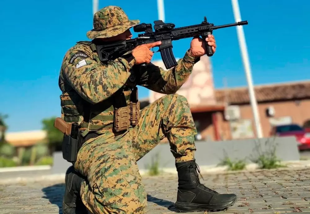Policiais militares da Cipe Sudoeste formam no curso de atirador designado