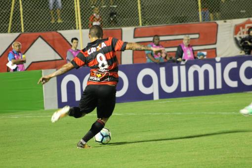 Vitória perde para o Grêmio por 3 a 1 no Barradão 