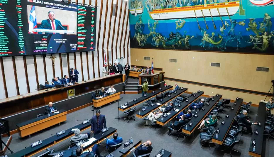 ALBA aprova reajuste de 4% nos salários do funcionalismo