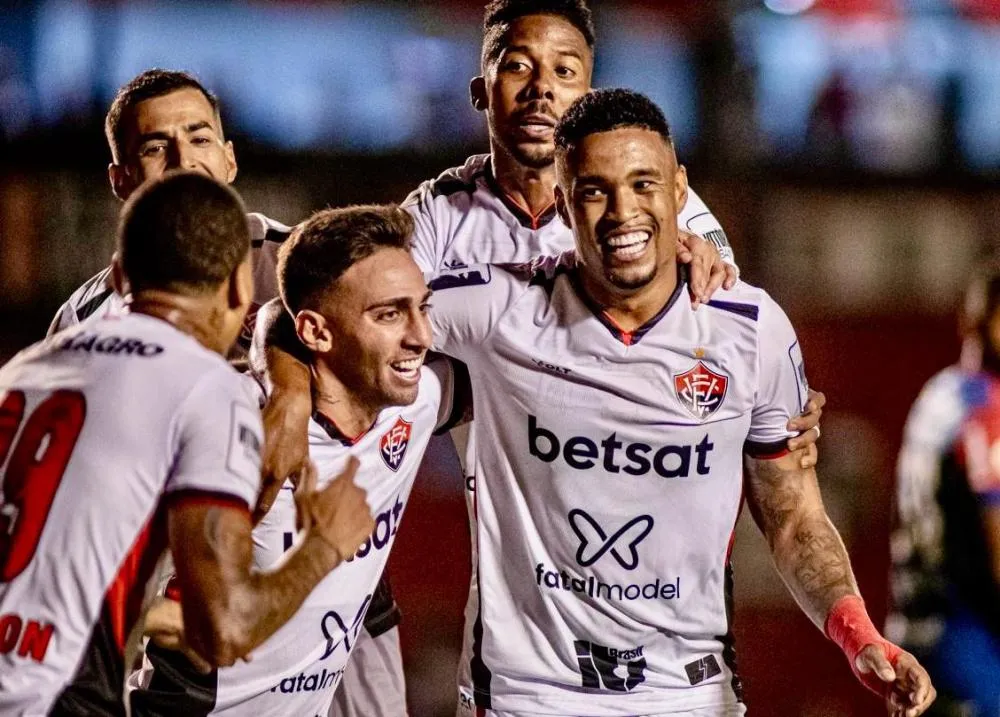Vitória vence o Fortaleza por 2x0 no Barradão