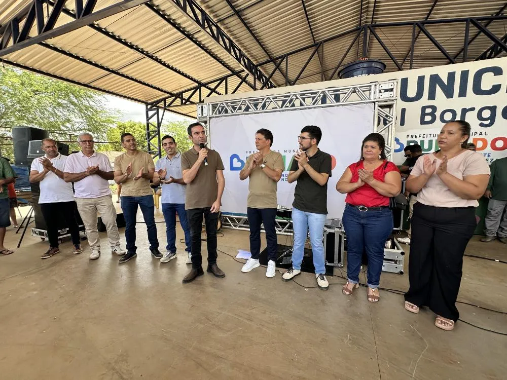 Prefeito Fabrício Abrantes inaugura três quadras poliesportivas na região de Ubiraçaba ao lado de Arthur Maia