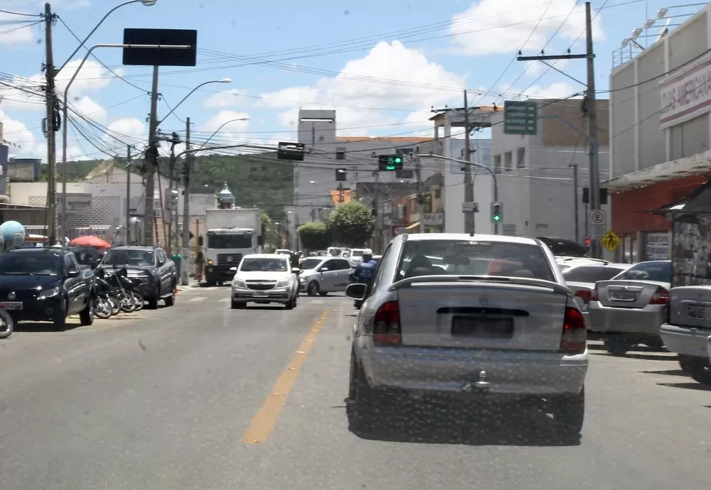 Últimos dias para quitar IPVA com desconto para placas finais 9 e 0