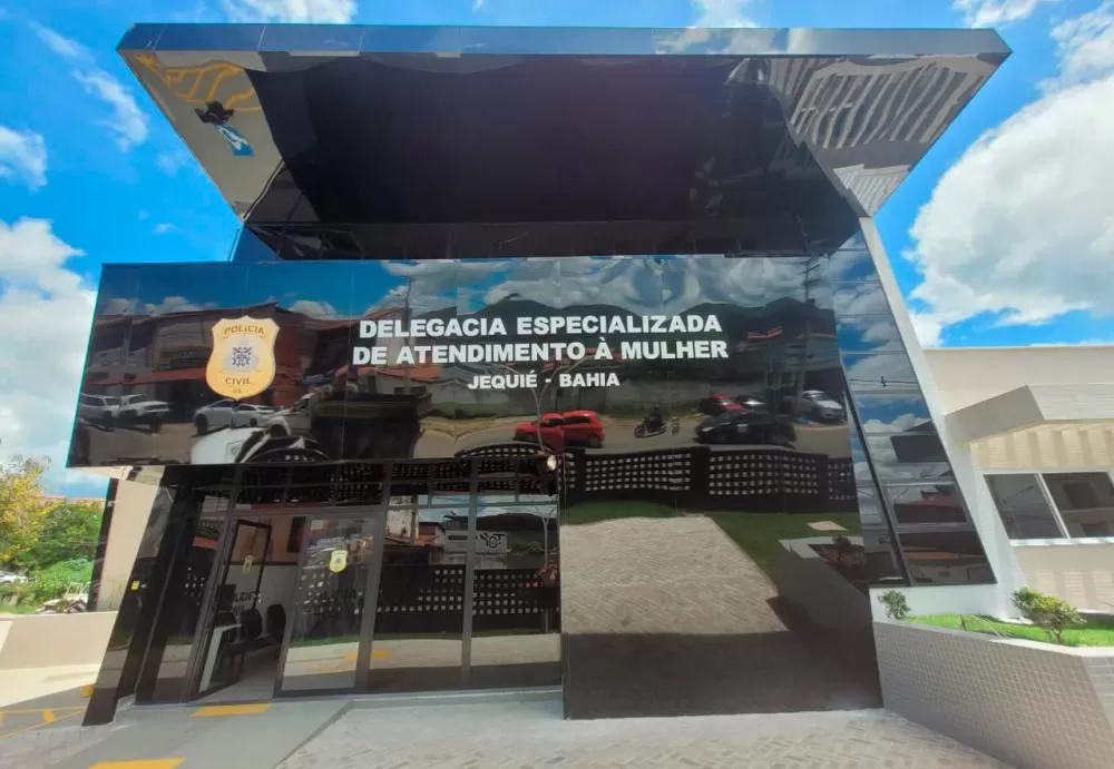 Pastor é preso por suspeita de assédio sexual a sete fiéis em Jequié 