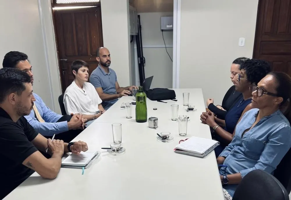 Prefeitura de Brumado articula implantação do Projeto Justiça Restaurativa nas escolas municipais