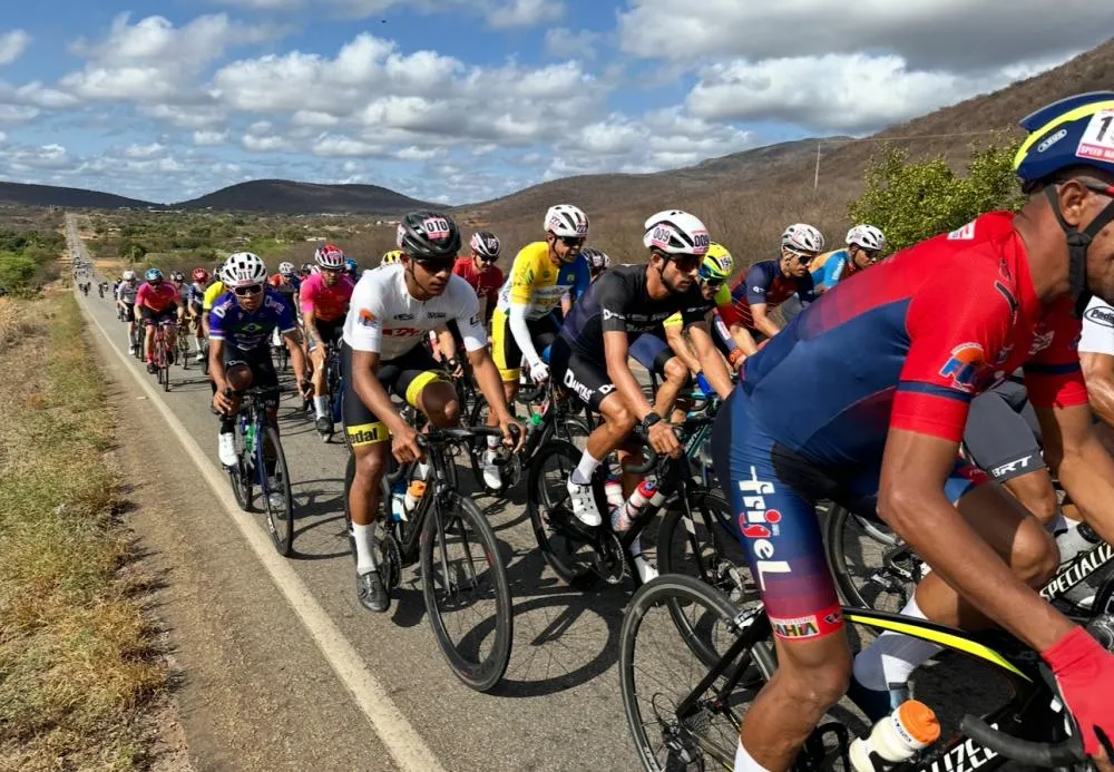 A 25ª Corrida Ecológica Brumado a Rio de Contas, realizada em 29 de setembro de 2024, foi um verdadeiro marco no ciclismo brasileiro