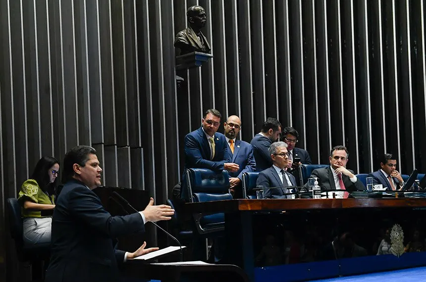 Senado aprova programa de pagamento de dívidas estaduais com a União