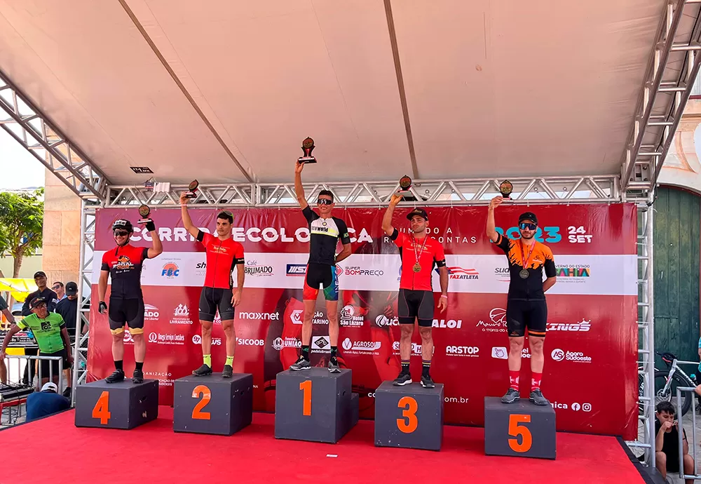 Corrida Ecológica Brumado a Rio de Contas: Ciclista 'Breguinha' conquista primeiro lugar em sua categoria
