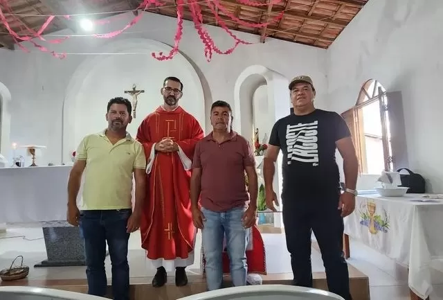Barra da Estiva: Deputado Marquinho Viana participa da tradicional festa em Camulengo 
