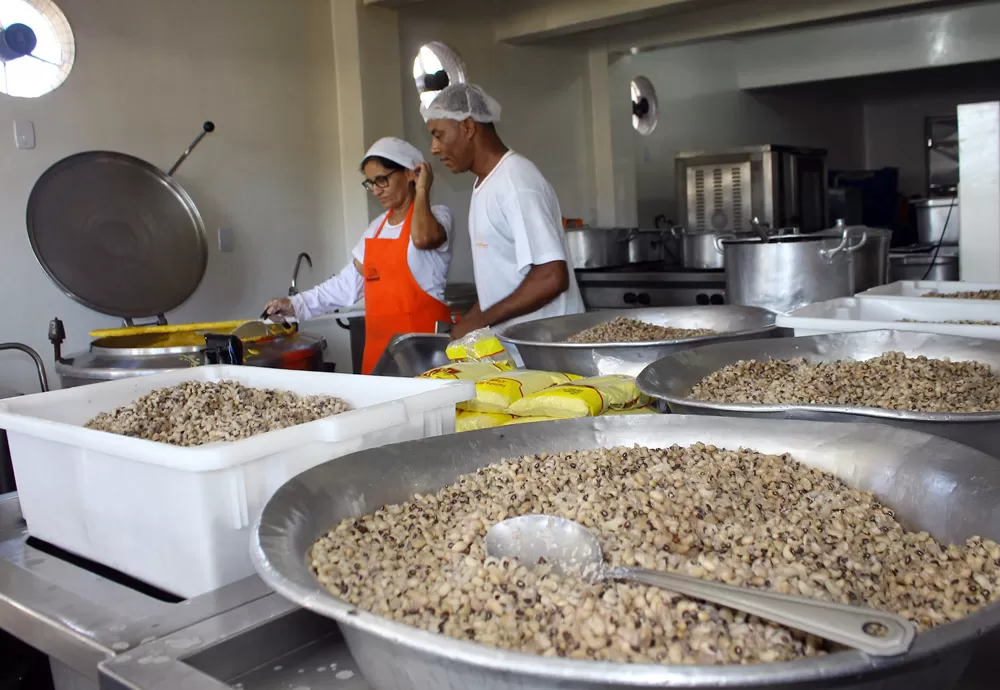 Governo Federal lança plataforma Mãos à Obra e anuncia reajuste da merenda escolar