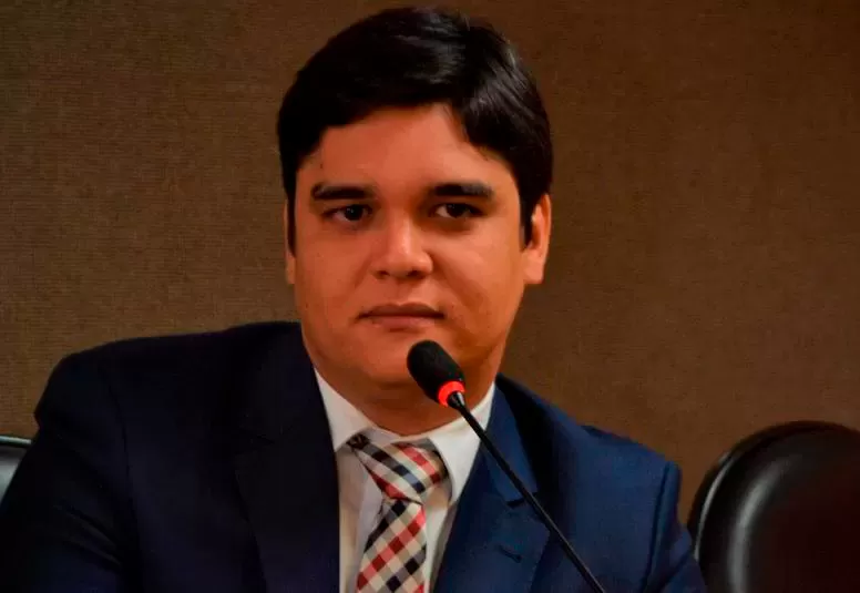 Deputado Vitor Bonfim anuncia série de benefícios para Brumado no primeiro semestre