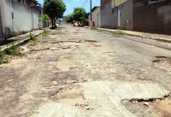 Fabrício Abrantes Denuncia Engavetamento de Obras Cruciais para Brumado e Reafirma Compromisso com a Cidade