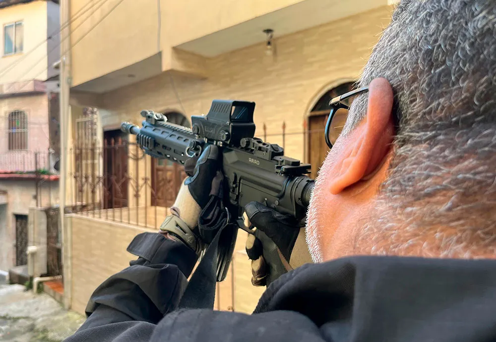 Operação Brilho do Amanhã prende suspeito e cumpre novos mandados contra crimes virtuais em Salvador