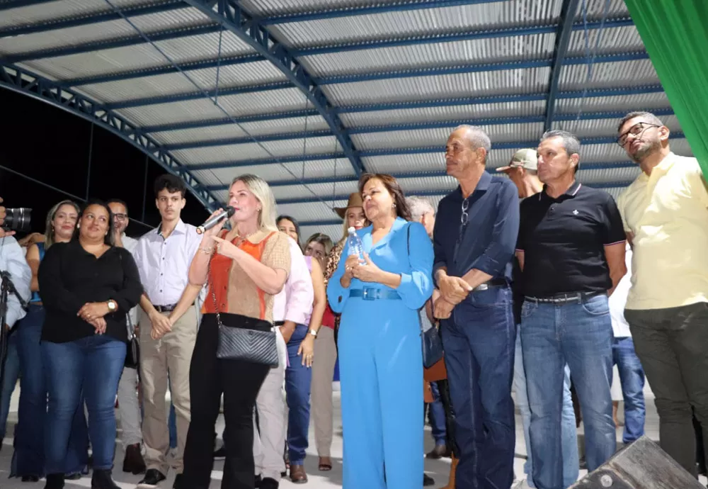 Ivana Bastos participa das comemorações do aniversário de Palmas de Monte Alto
