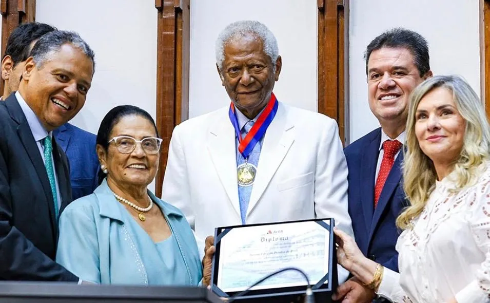 Marquinho Viana participa de homenagem a Edvaldo Brito e Antônio Brito na Assembleia Legislativa da Bahia