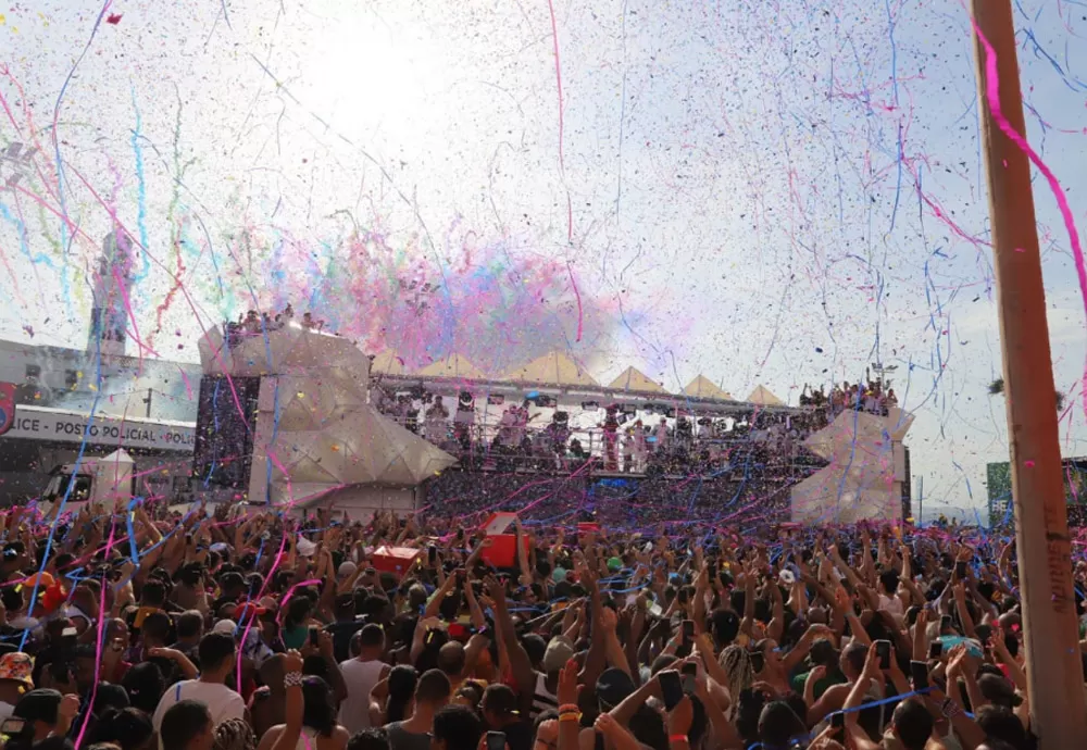 Bahia supera marca anterior e registra 2,7 milhões de visitantes no Carnaval