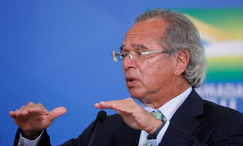 Paulo Guedes diz que recuo na economia será menor que o esperado