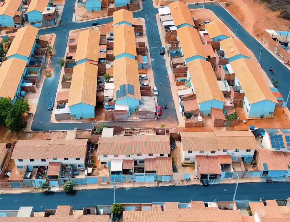 Gestão Fabrício Abrantes avança com obras de pavimentação asfáltica nos Brisas