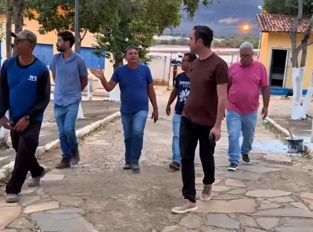 Prefeito de Brumado anuncia início de melhorias no Cemitério Santa Inês após visita técnica