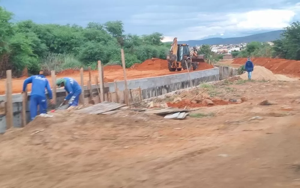 Brumado: Justiça nega liminar solicitada pelo Advogado da FADESB para paralisar as obras de urbanização do canal no Bairro Santa Tereza