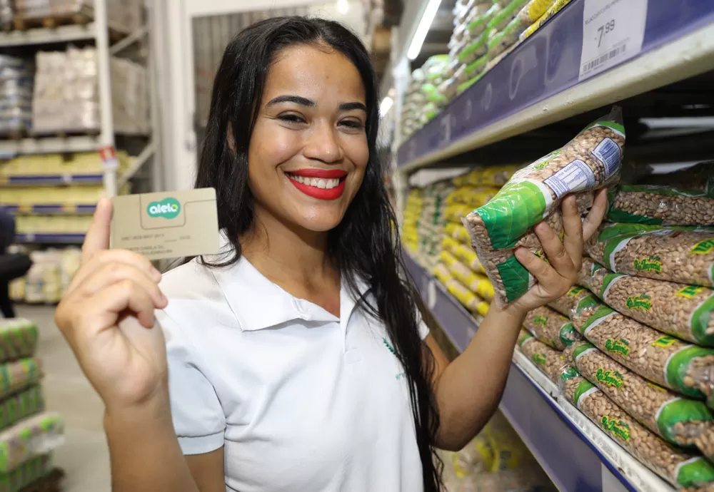 SEC orienta famílias beneficiárias do Bolsa Presença para atualização do CadÚnico