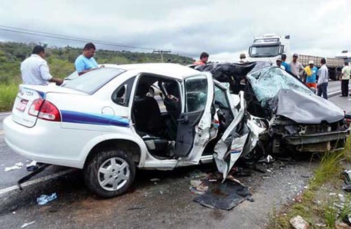 Bahia: Acidente na BR-101 deixa sete mortos
