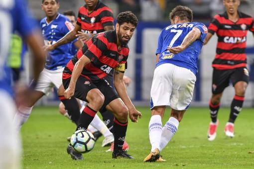 Vitória fica no empate contra o Cruzeiro, no Mineirão, em 0 a 0