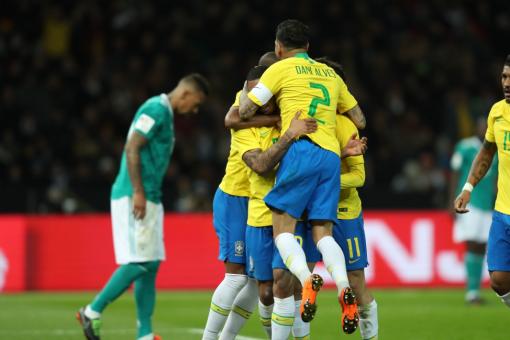 Seleção Brasileira derrota a Alemanha em Berlim