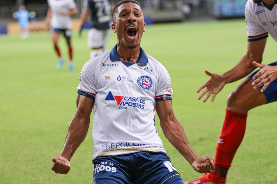 Bahia vence a Ponte Preta e assume a liderança do Brasileirão Série B
