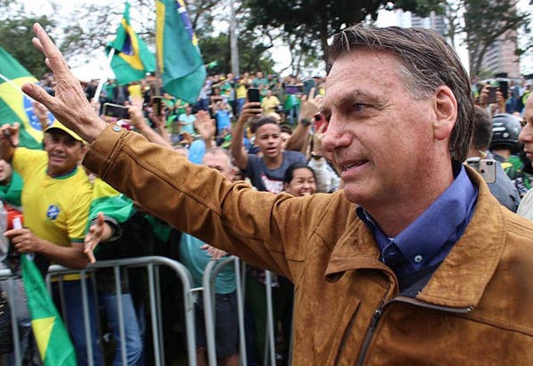 Presidente pede que manifestantes desobstruam as rodovias em todo país