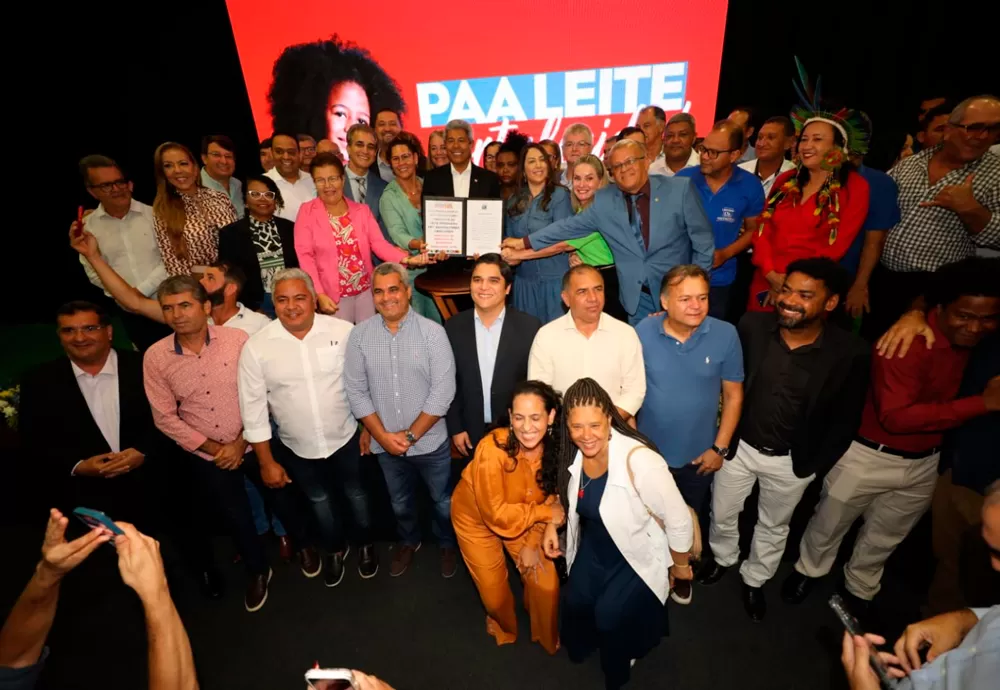 Programa de Aquisição de Alimentos vai garantir distribuição de 87 mil litros de leite por dia na Bahia