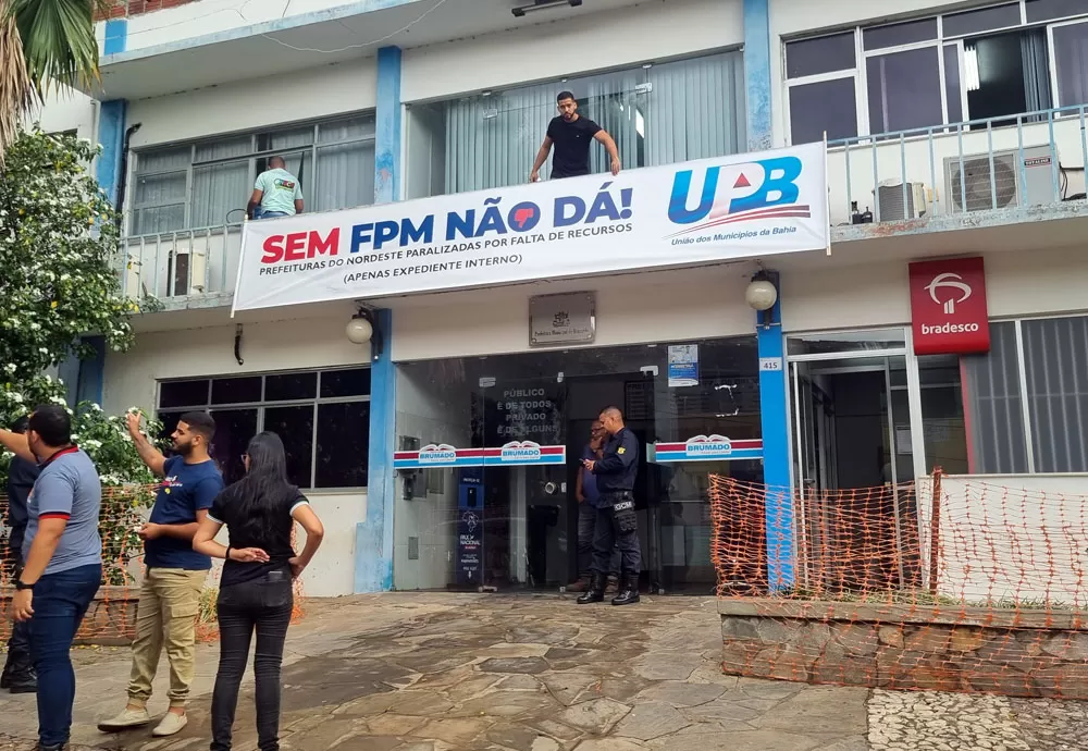 Bahia: Paralisação das prefeituras alerta para crise financeira e queda de receitas dos municípios