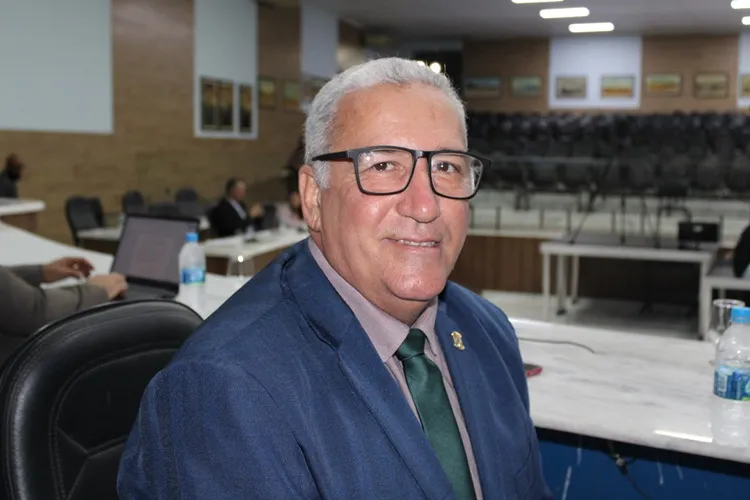 Rubens Araújo defende recuperação da Rua Nazaré no Bairro Dr. Juracy