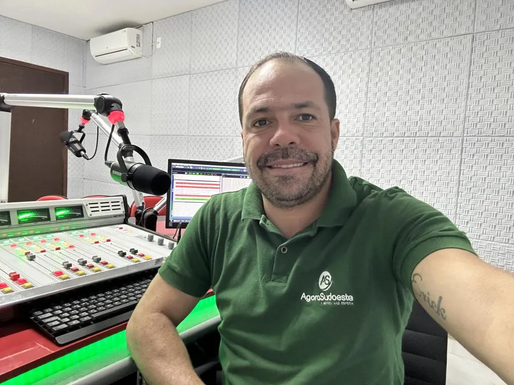 Wilker Porto celebra Dia do Rádio destacando histórias e experiências de mais de 24 anos na profissão